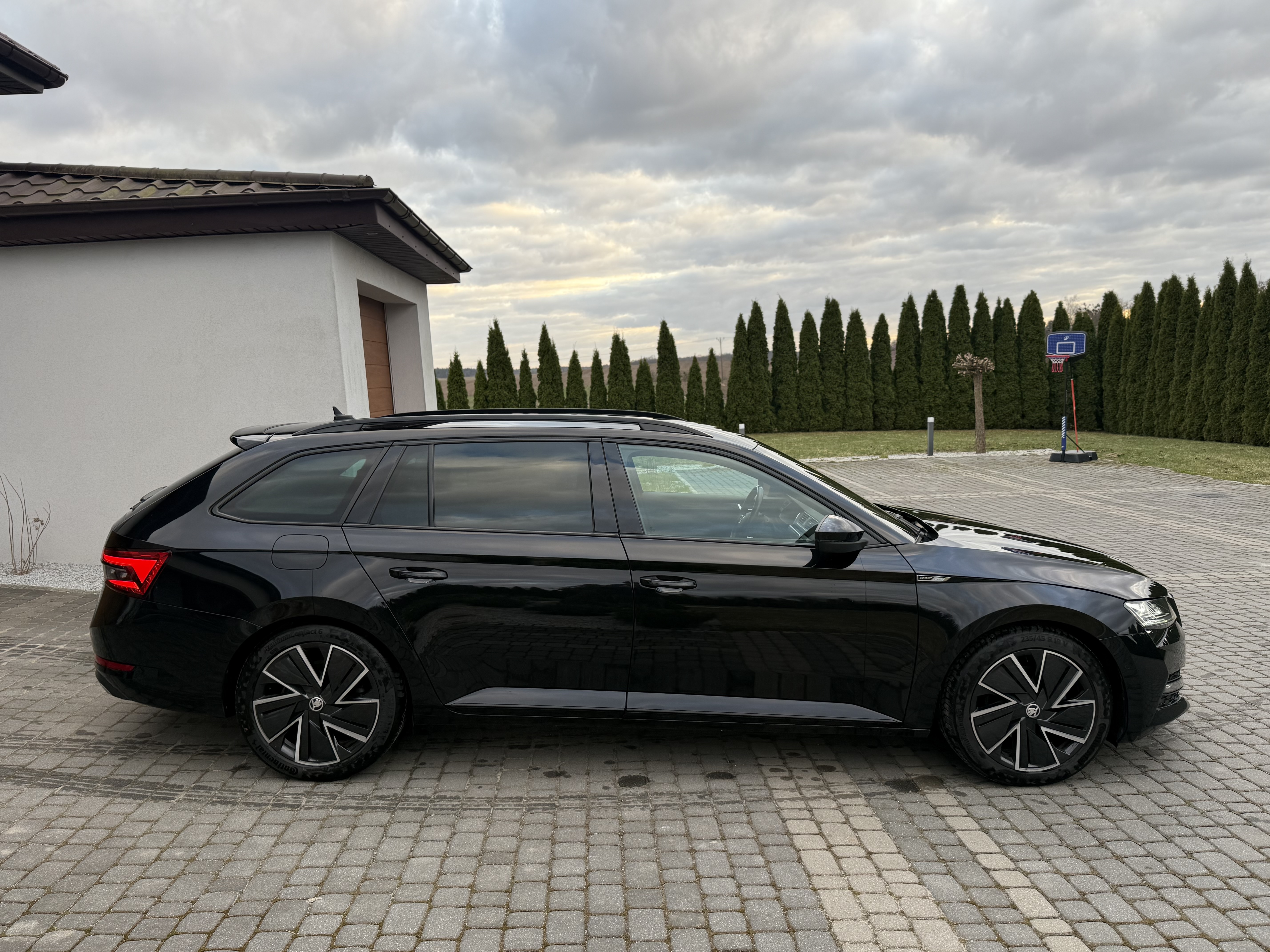 
								Sportline kamera 360 ful led radar digital licznik pod.przednia szyba full									