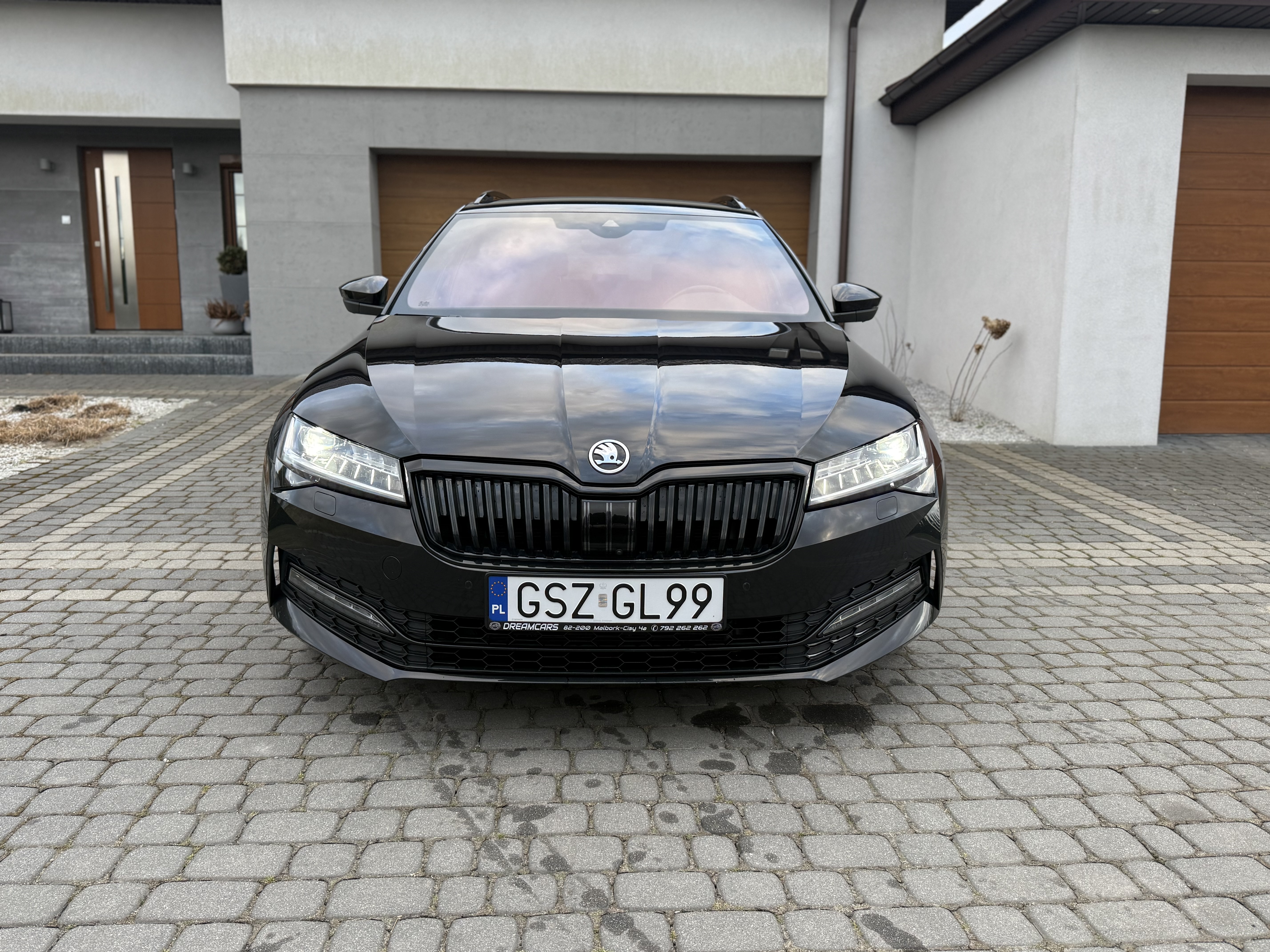 
								Sportline kamera 360 ful led radar digital licznik pod.przednia szyba full									