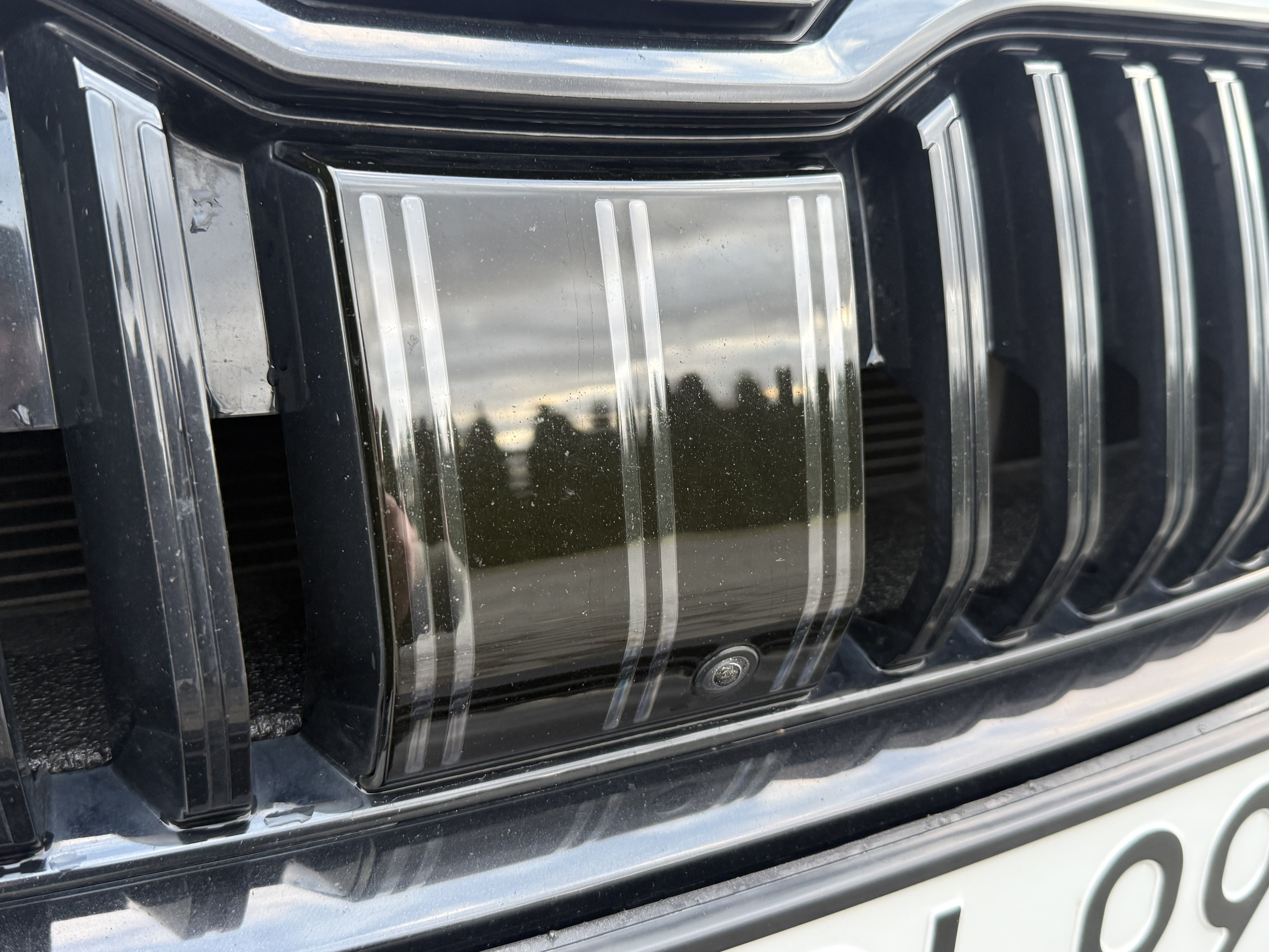 
								Sportline kamera 360 ful led radar digital licznik pod.przednia szyba full									