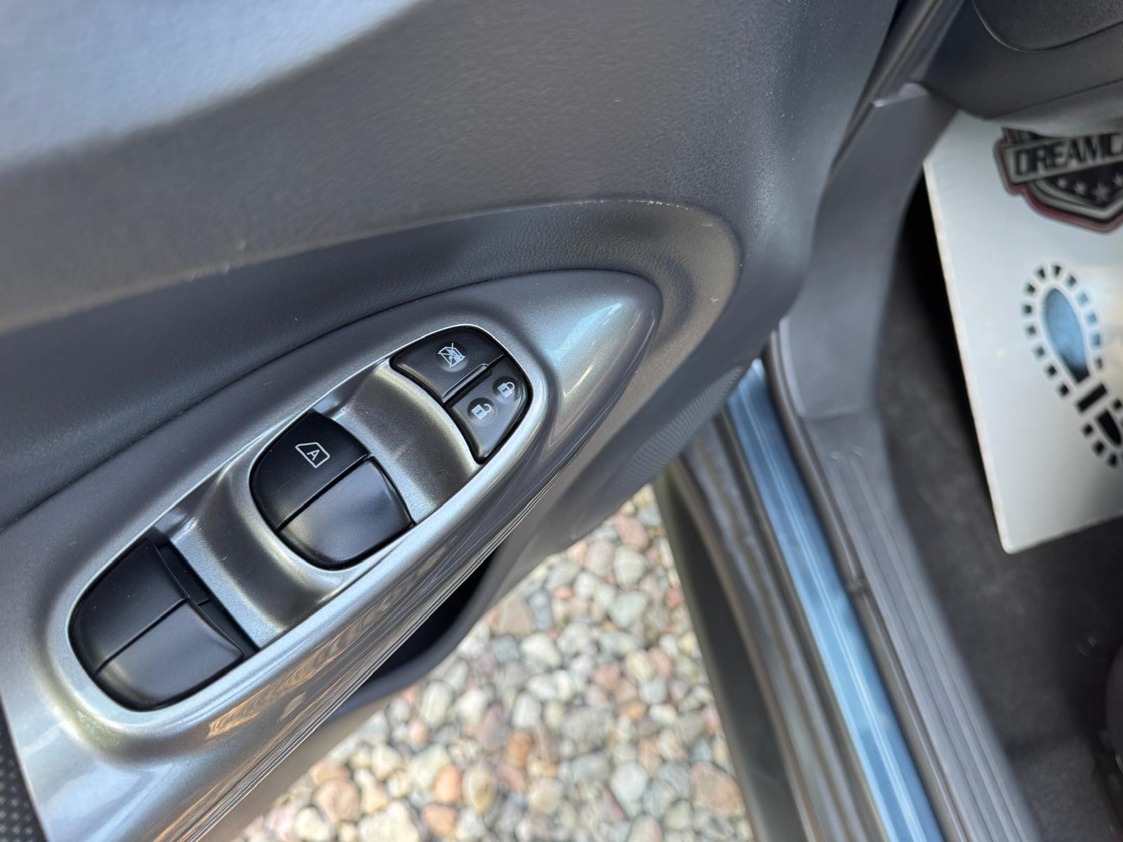
								nawi kamera parktronik klimatronik alu full									