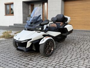 SPYDER RT SeaToSky nowy model przebieg 800km led carplay