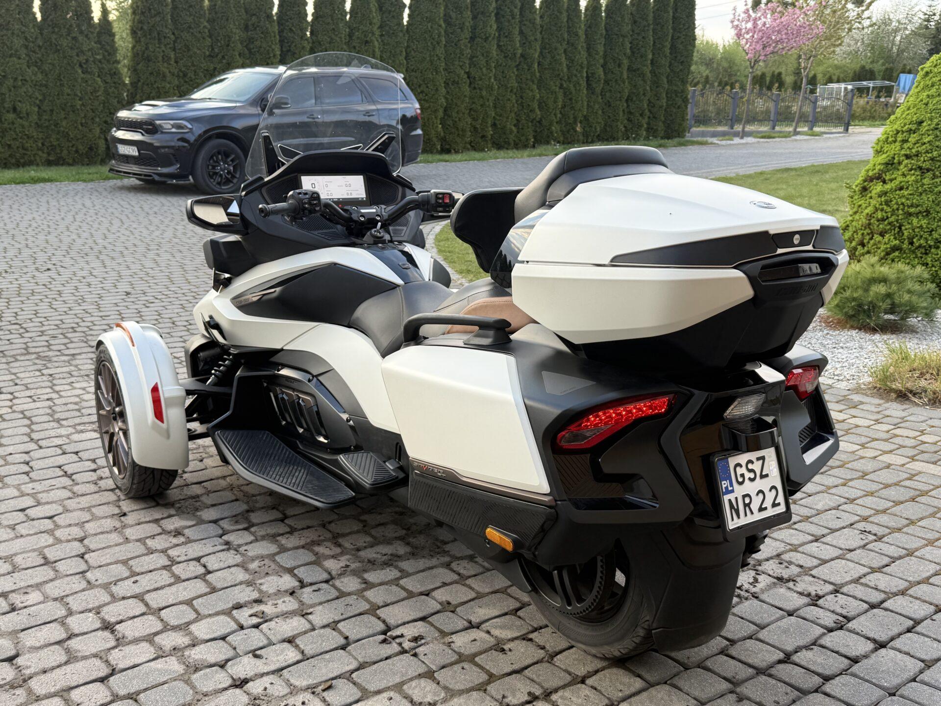 SPYDER RT SeaToSky nowy model przebieg 800km led carplay full