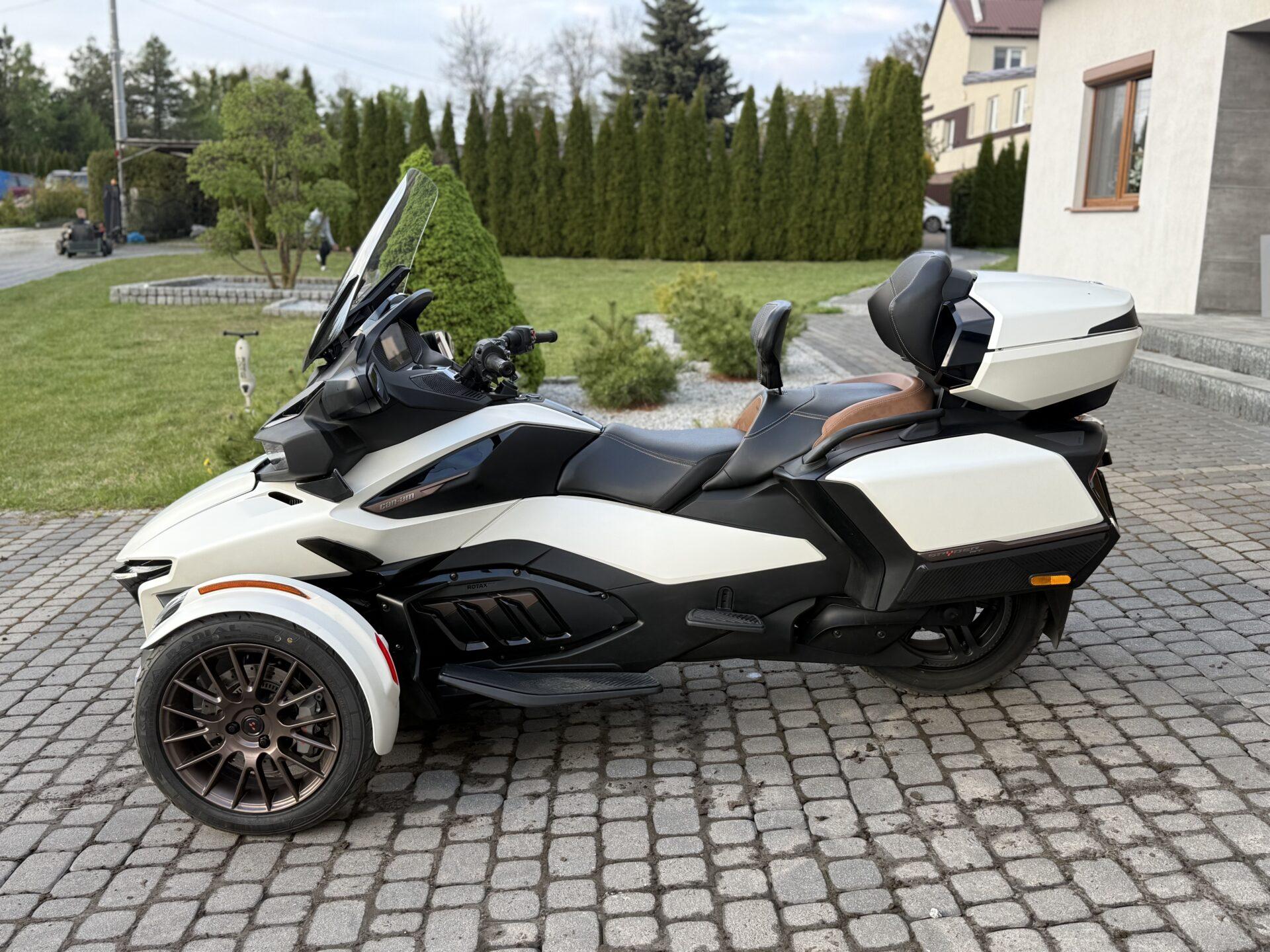 SPYDER RT SeaToSky nowy model przebieg 800km led carplay full