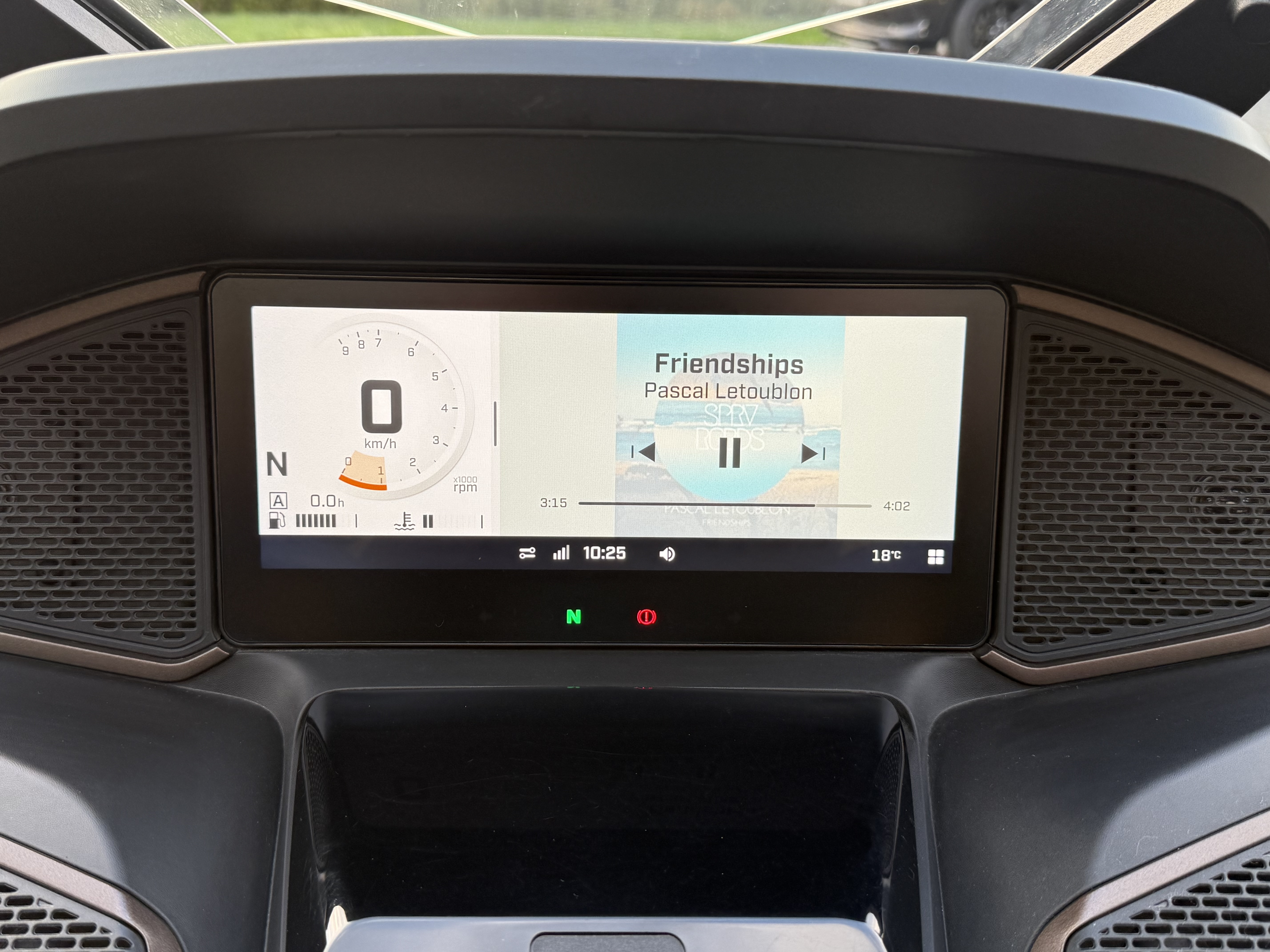
								SPYDER RT SeaToSky nowy model przebieg 800km led carplay full									