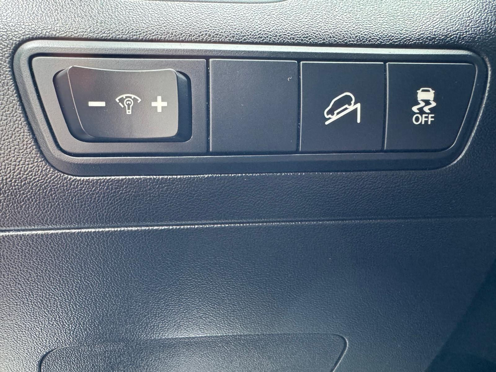 
								nawi kamera serwis parktronik klimatronik full									