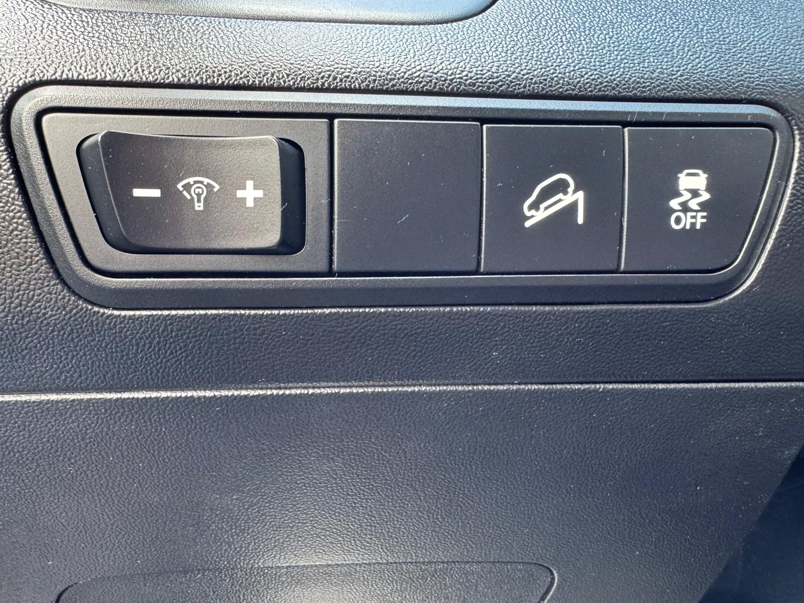 
								nawi kamera serwis klimatronik parktronik full									
