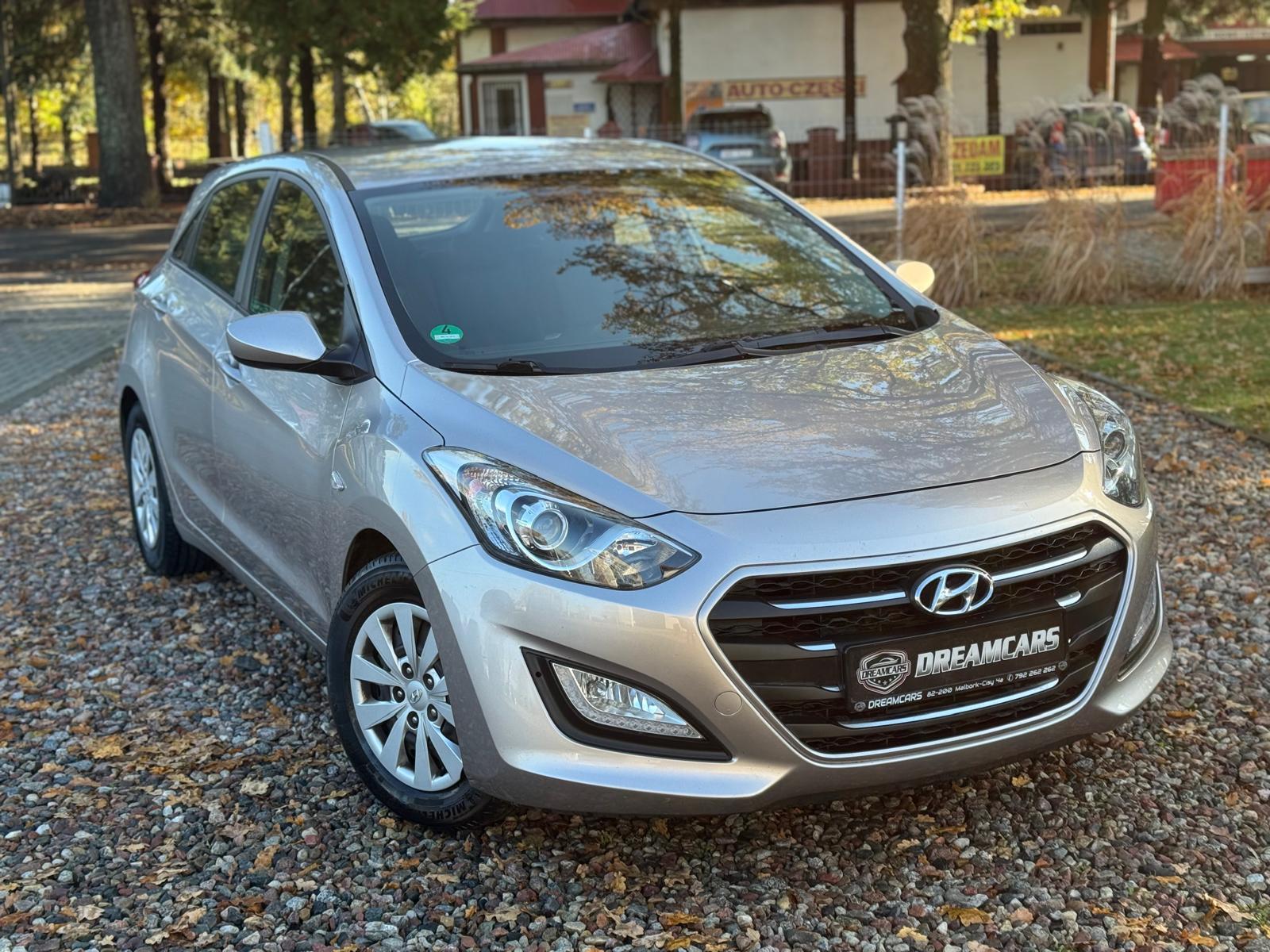 
								nawi kamera serwis parktronik serwis full									